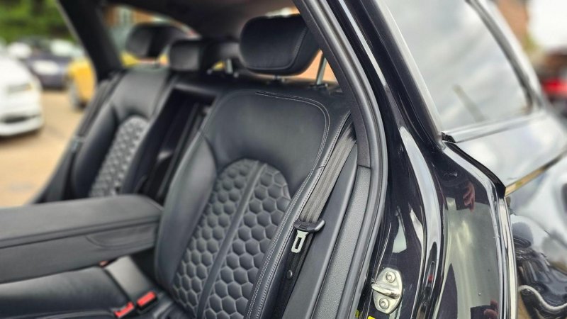 AUDI RS6