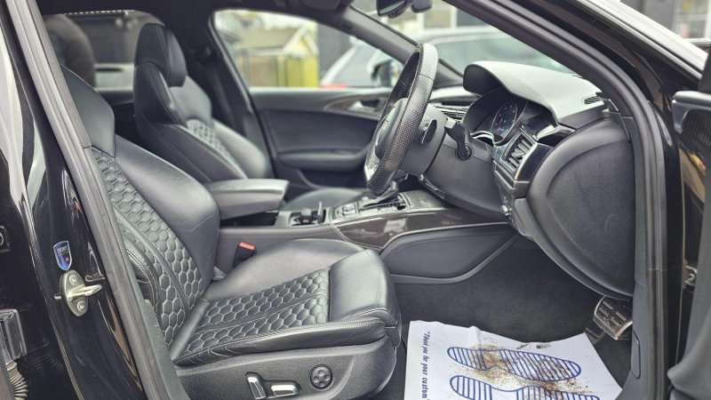 AUDI RS6