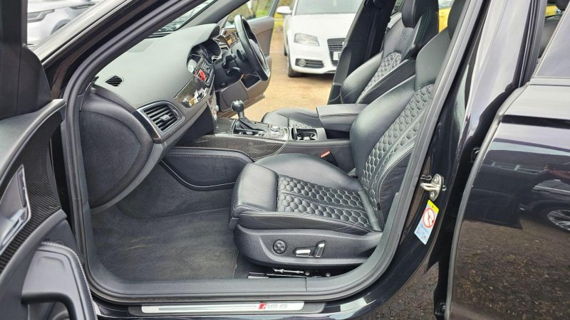 AUDI RS6