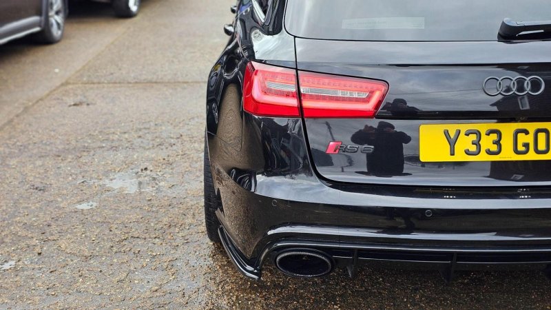 AUDI RS6