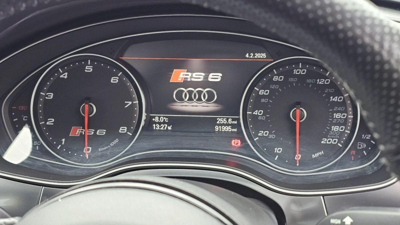 AUDI RS6