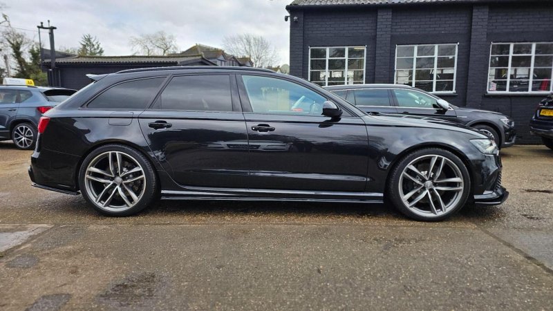 AUDI RS6