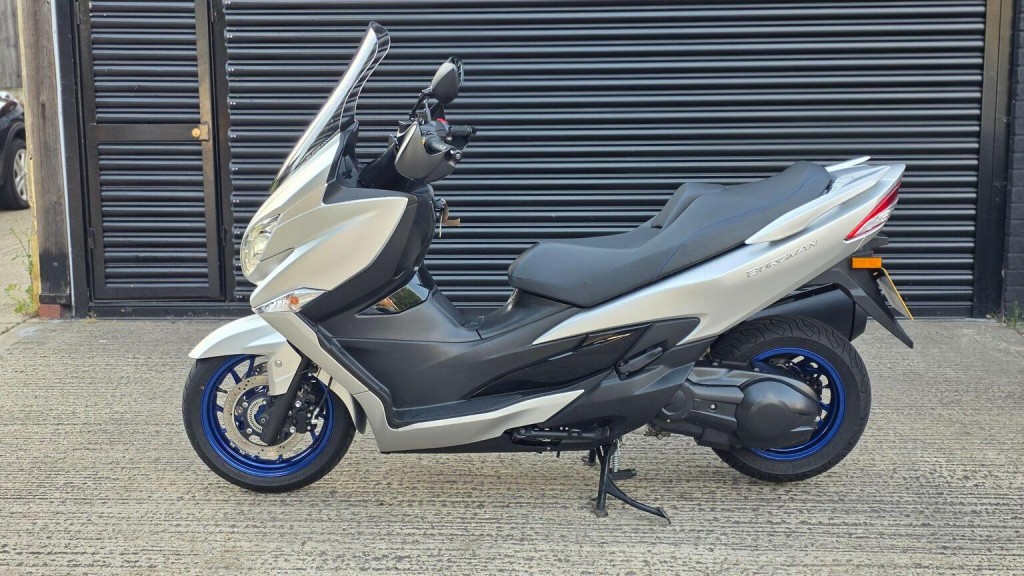 2023 Suzuki Burgman 400