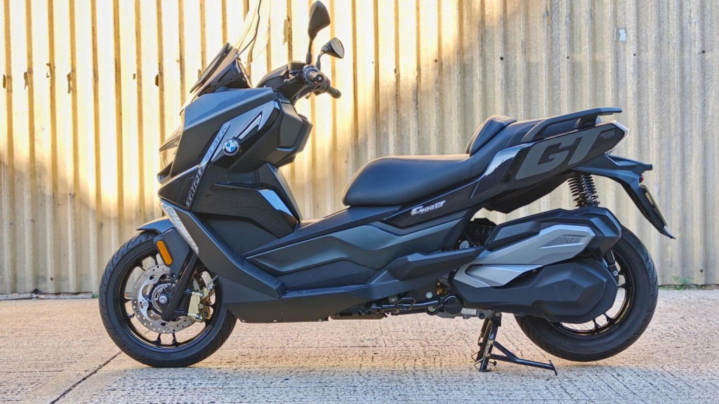 2023 BMW C 400